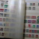 Briefmarken Posten Europa und Übersee in 14 Alben