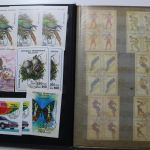 Briefmarken Posten Europa und Übersee in 18 Alben