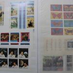 Briefmarken Posten Europa und Übersee in 18 Alben