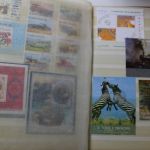 Briefmarken Posten Europa und Übersee in 18 Alben