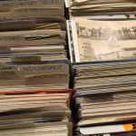 Großer Karton voller Ansichtskarten, alles Motive und Ausland