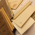 Großer Karton voller Ansichtskarten, alles Motive und Ausland