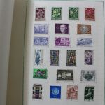 Briefmarken-Posten Ausland in 5 Alben