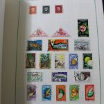 Briefmarken-Posten Ausland in 5 Alben