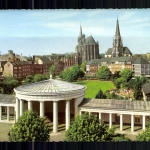 Aachen, Elisenbrunnen mit Blick auf den Dom