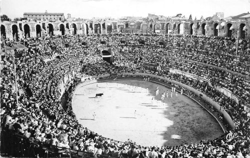 Frankreich Arles Interieur des Arenes un jour de … gl 198.174