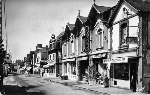 Frankreich 14 Houlgate (Calvados) Rue General Leclerc gl 198.184