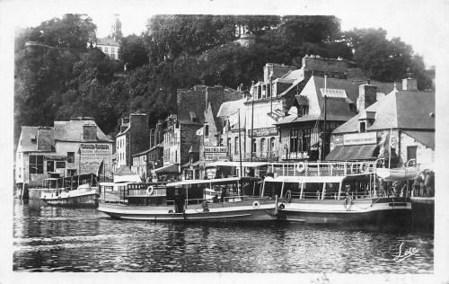 Frankreich 22 Dinan Vedettes a quai ngl 198.234