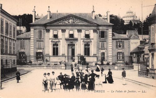Frankreich 28 Dreux La Palais de Justice ngl 198.248