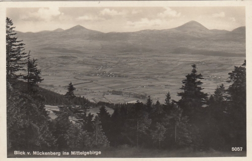 Blick von Mückenberg ins Mittelgebirge ngl G0345