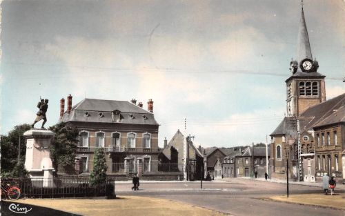 Frankreich 59 Iwuy (Nord) Grande Place gl1963 198.493