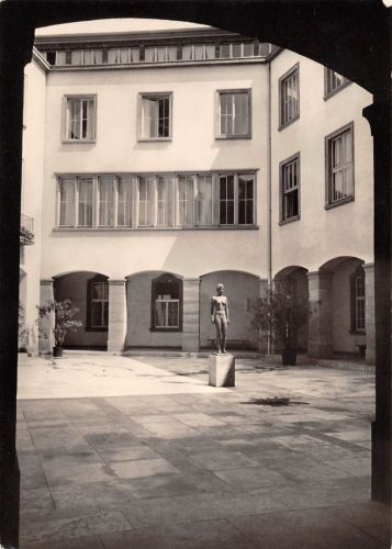 Frankfurt (Main) Goethemuseum Innenhof ngl 199.788