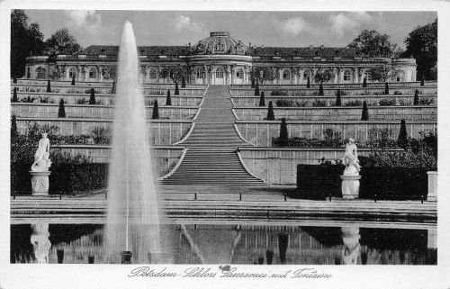 Potsdam Sanssouci Schloß mit Terrasse ngl 300.208
