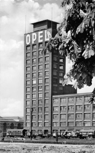 Rüsselsheim a.M. Opelturm ngl 300.700