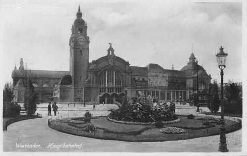 Wiesbaden Hauptbahnhof ngl 300.707