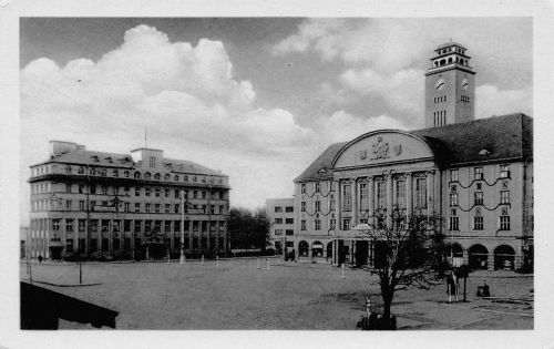 Sonneberg i.Thür. Bahnhofsplatz ngl 300.814