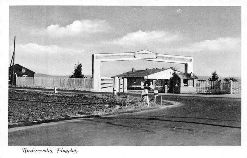 Niedermendig Flugplatz ngl 300.862