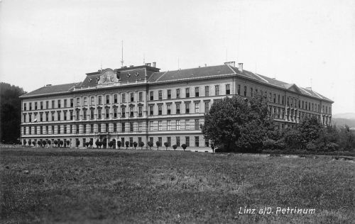 Österreich Linz a/D. Petrinum ngl 301.240