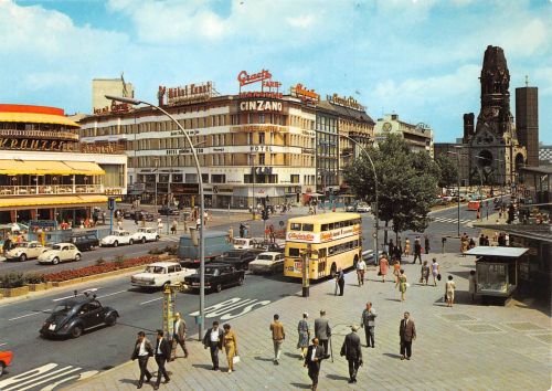 Berlin Kurfürstendamm ngl 302.498
