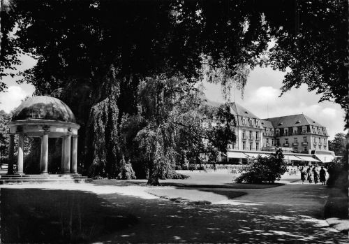 Bad Pyrmont Erdbeer-Tempel und Kurhaus ngl 304.469