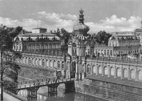 Dreseden Blick zum Zwinger ngl 304.976