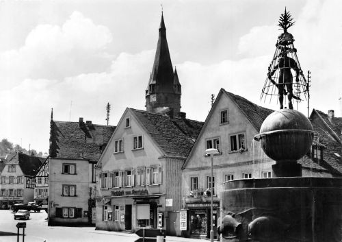 Neunkirchen (Saar) Marktplatz mit Brunnen ngl 305.045