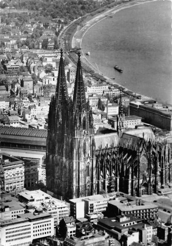 Köln a. Rh. Teilansicht mit Dom ngl 305.695