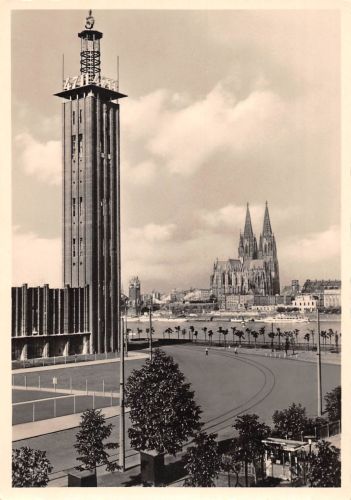 Köln a. Rh. Messeturm mit Blick auf Köln ngl 305.699