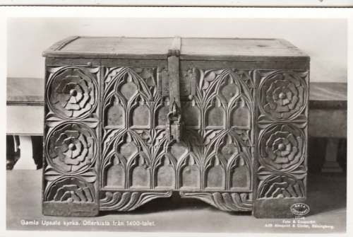 Gamla Upsala Kyrka, Offerkista ngl G4686