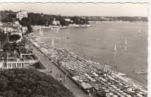 Juan-les-Pins (A.-M.) La Plage du Grand Pin gl1955 G5066