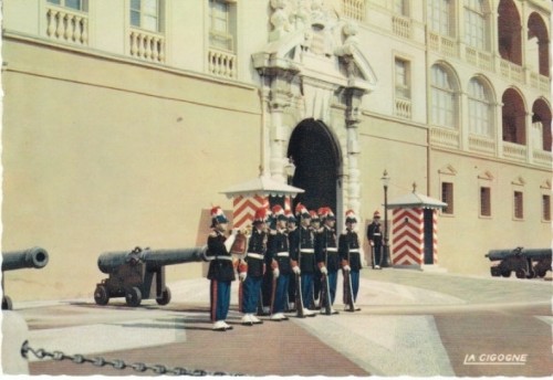 Monaco Garde vor dem fürstl.Schloß ngl 28.256