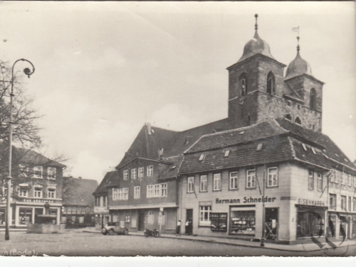 Oschersleben (Bode),Blick auf Schneider Eisenwaren und die Kirche ngl G5674
