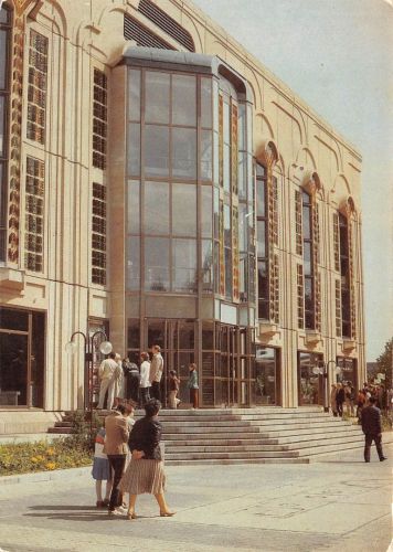 Berlin Friedrichstadtpalast ngl 171.965