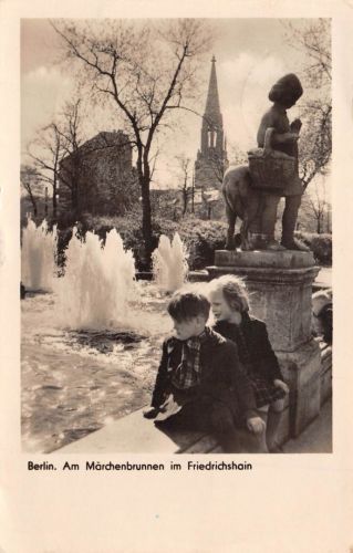 Berlin Am Märchenbrunnen im Friedrichshain gl1964 171.989