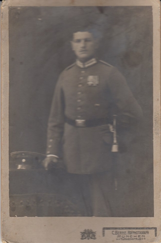 Soldaten-Portrait, alte Fotokarte 16,5 x 10,8 cm ngl E4436