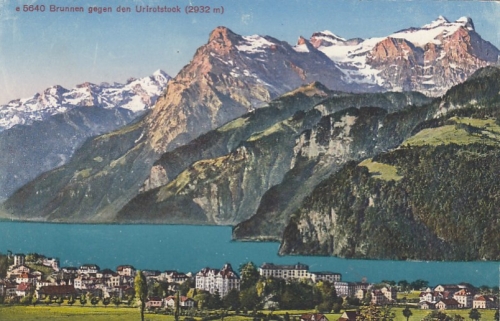 Brunnen gegen den Urirotstock ngl E5741