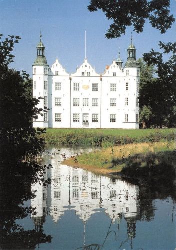 Ahrensburg Schloss ngl 175.007