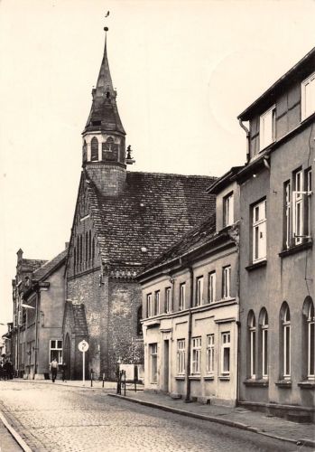Krakow am See Markt mit Kirche gl1973 179.474