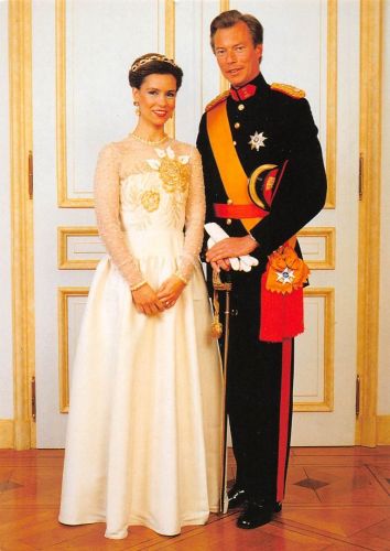 Luxemburg Le Grand-Duc et la Grand-Duchesse ngl 181.444