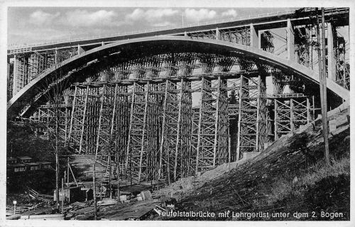 Hermsdorf Teufelstalbrücke mit Lehrgerüst ngl 184.153