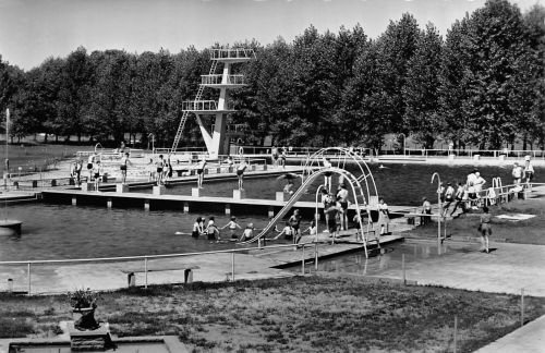 Dieburg/Hessen Schwimmbad am Schloßgarten ngl 186.641