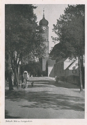 Aichach Blick zur Stadtpfarrkirche ngl 122.794