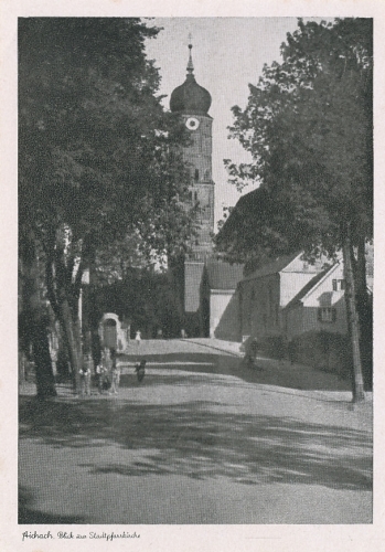 Aichach Blick zur Stadtpfarrkirche ngl 122.796