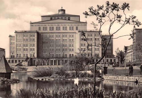 Leipzig Schwanenteich am Opernhaus ngl 186.949