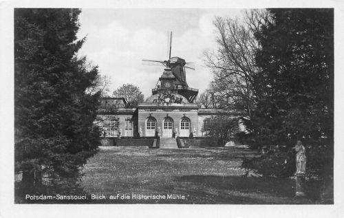 Potsdam - Sanssouci Blick auf die Historische Windmühle ngl 190.213