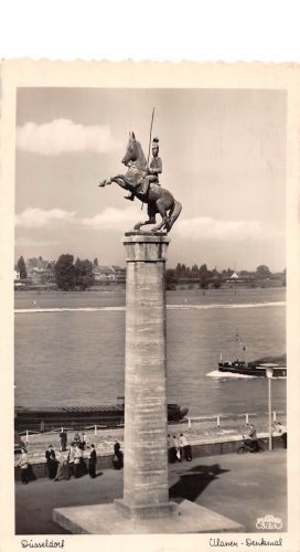 Düsseldorf Ulanen-Denkmal gl1954 190.418
