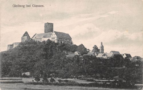 Gleiberg bei Gießen Panorama ngl 197.206
