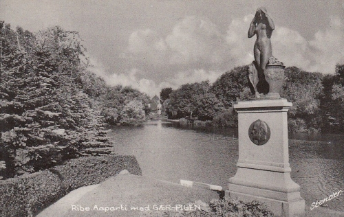 Ribe Aaparti met Gaer-Pigen ngl F0580