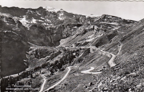 Klausenstrasse, Strassenkehren und Claridenstock ngl F2848