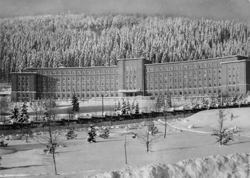 Erlabrunn (Erzgeb.) Bergarbeiterkrankenhaus gl1964 197.870